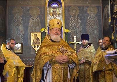 Храм